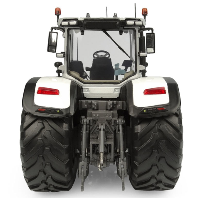 Universal Hobbies 6615 1:32 Massey Ferguson 8S.265 Tractor Diecast Model