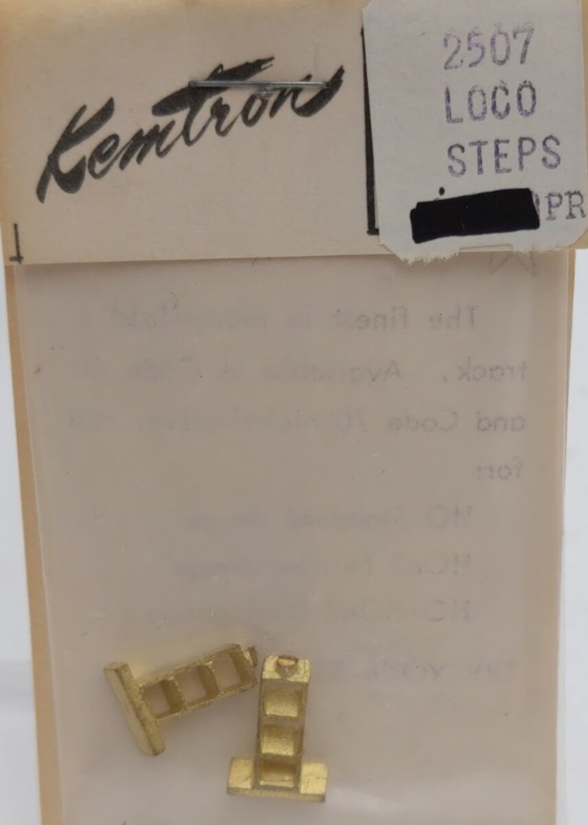 Kemtron 2507 HO Scale Loco Steps Pilot Beam-to-Running-Board Brass (Pack of 2)