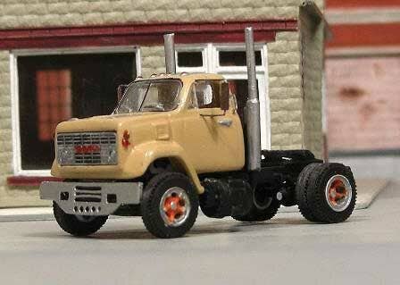 Sylvan Scale Models V-383 HO GMC 9500 High Cab & Short Hood Tractor Resin Kit