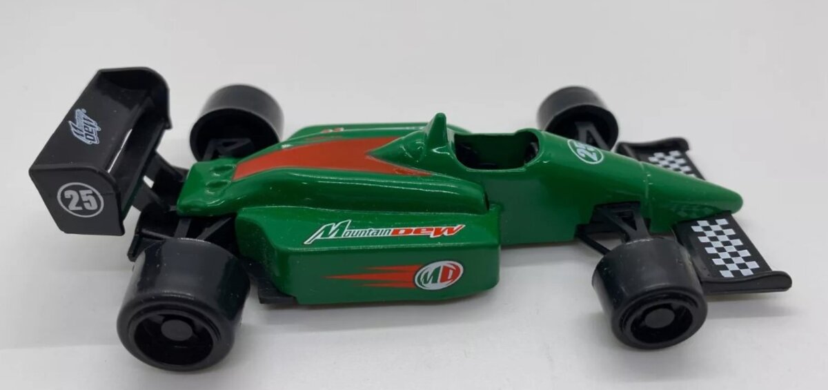 Golden Wheels 810011 1:64 Die-Cast Mountain Dew Slick Body Dragster #25