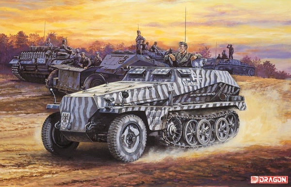 Dragon 6482 1:35 Sd.Kfz. 253 le Beob.Pz.Wg. Halftrack Plastic Model Kit