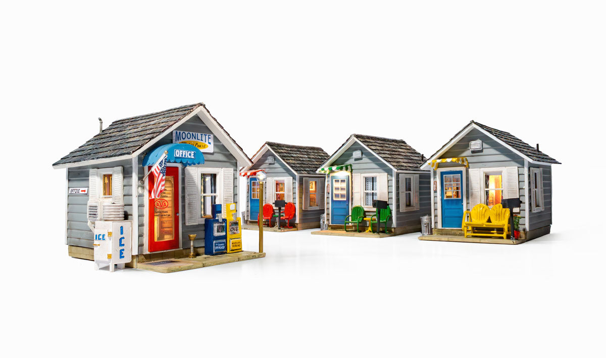 Woodland Scenics BR5073 HO Built-&-Ready Moonlite Motor Court