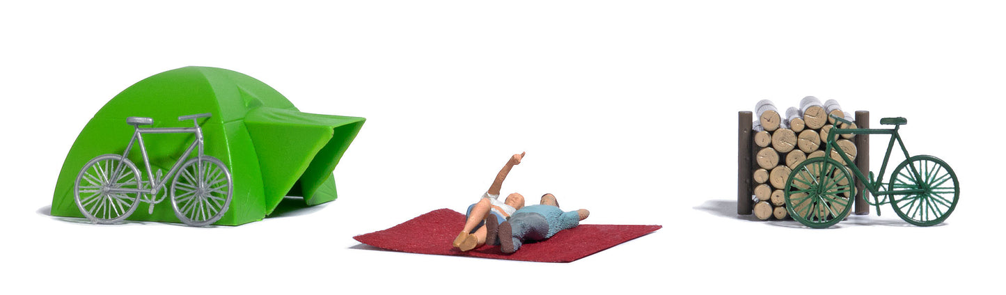Busch 79820 HO Tent Romance Action Set