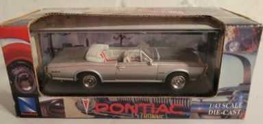 New-Ray SS-48387 1:43 Die Cast Silver w/Red Stripe 1966 Pontiac GTO Convertible