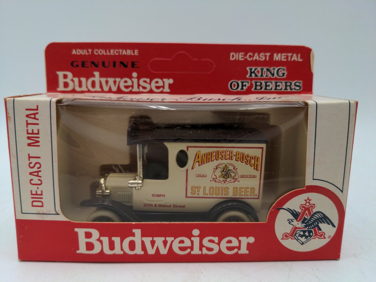 Lledo 1979 1:64 Diecast Genuine Budweiser King of Beers Anheuser-Busch Truck