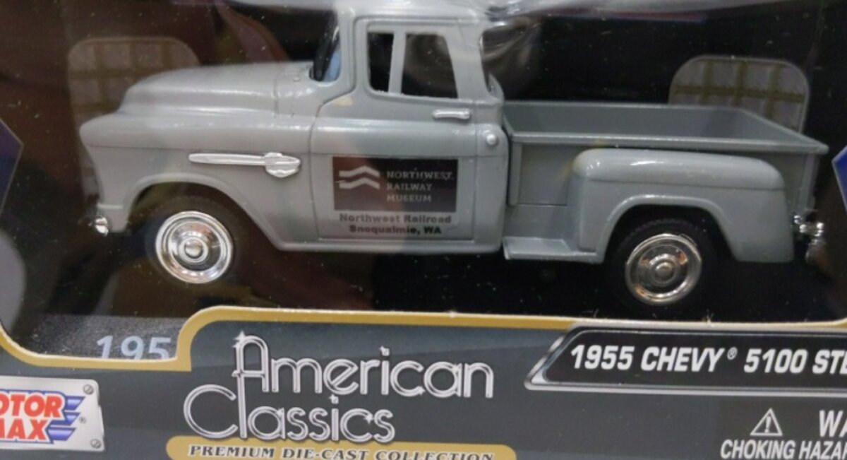 Motormax Toy USA 73415AC 1:43 American Classics Gray 1955 Chevy Stepside Pickup