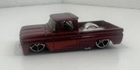 Hot Wheels 59913 1:64 Die Cast Burgundy Custom '62 Chevy Pick Up Truck