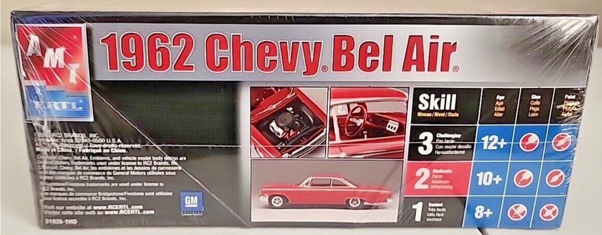 AMT 31926 Ertl 1:25 Classics 1962 Chevy Bel Air Plastic Model Kit