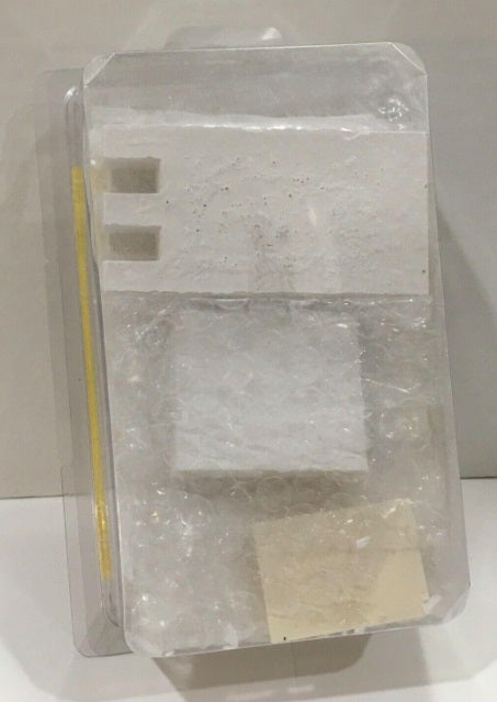 R&L Miniatures 300 O Stone Crypt 3-1/2" Wide x3-3/4" Deep x3" Tall Hydrocal Kit