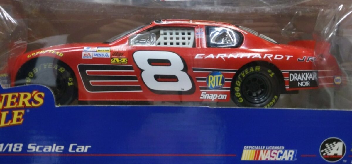 Winners Circle 33294 1:18 Scale Dale Earnhardt Jr Chicago