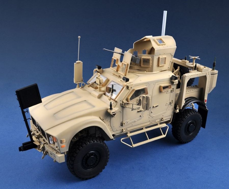 Trumpeter 07413 1:72 US M1240 M-ATV Mine Resistant Ambush Protected Vehicle Kit