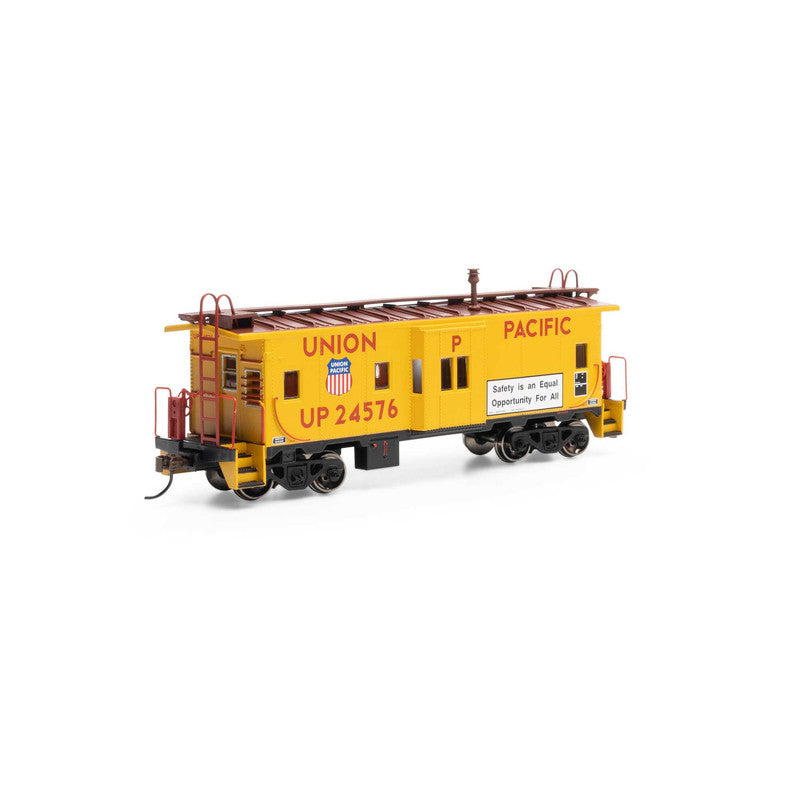 Athearn 90320 HO Union Pacific Bay Window Caboose #24576