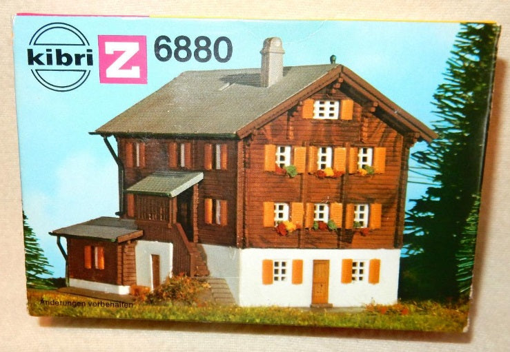 Kibri B-6880 Z Scale Bauernhaus In Elm 7,5 x 6 x 6 cm Building Kit