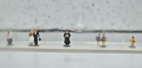 Merten Z 963 Z Scale Wedding Group Figures