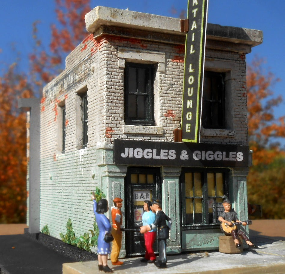 Downtown Deco 65 O Jiggles & Giggles Lounge Building Kit
