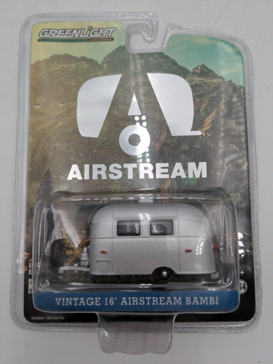 Greenlight Collectibles 29816 1:64 Die Cast Vintage 16' Airstream Bambi
