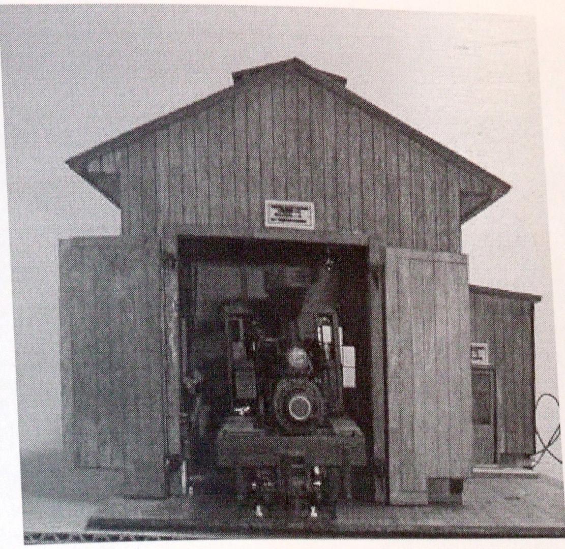 Kits by Emerson On30 Scale Single Stall Engine House Building Kit