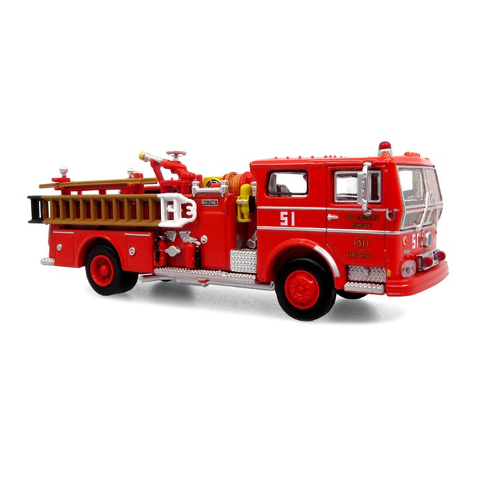 Iconic Replicas 87-0536 1:87 LACoFD - Engine 51 1973 Ward LaFrance Fire Truck