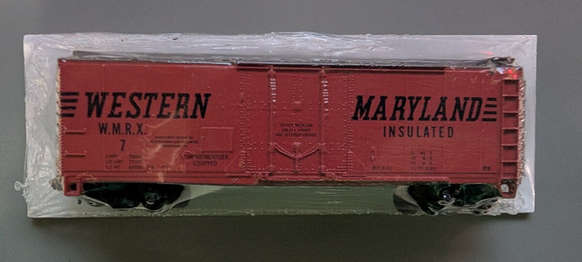 Micro-Trains 7 N Scale Western Maryland Single Door Boxcar