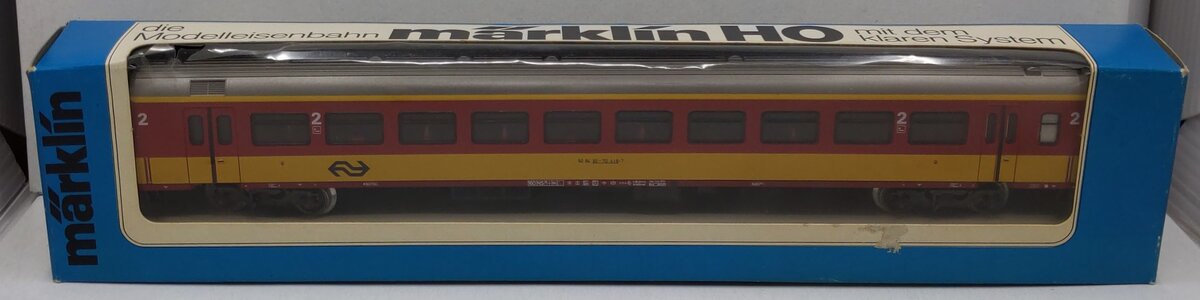 Marklin 4163 HO 2nd Class 'Benelux' NS Intercity Passenger Car #508420-70416-7