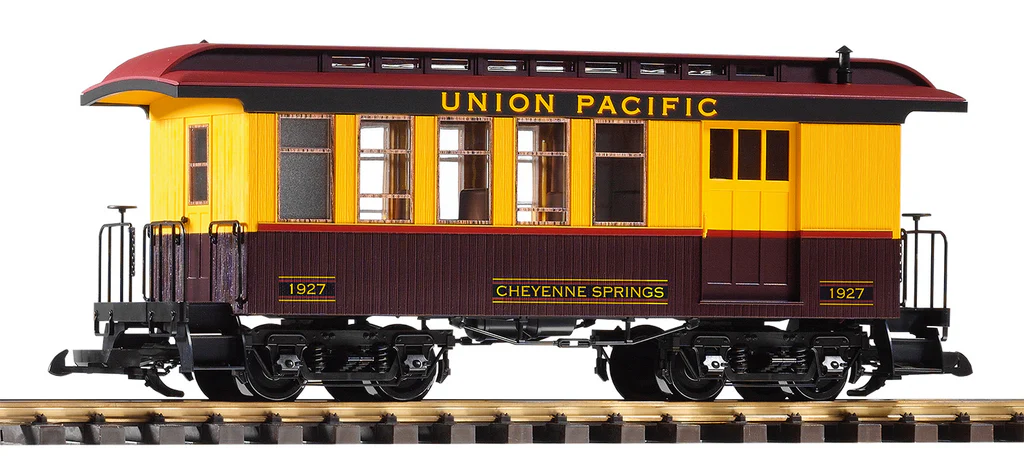 Piko 38673 G Union Pacific Wood Combine Car #1927