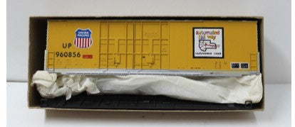 Roundhouse 1787 HO Union Pacific 50' Doubl Door Box Car #960856 Kit