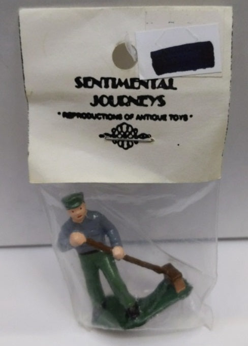 Acme 8001 O Scale Sentimental Journeys Man Sweeping Metal Figure
