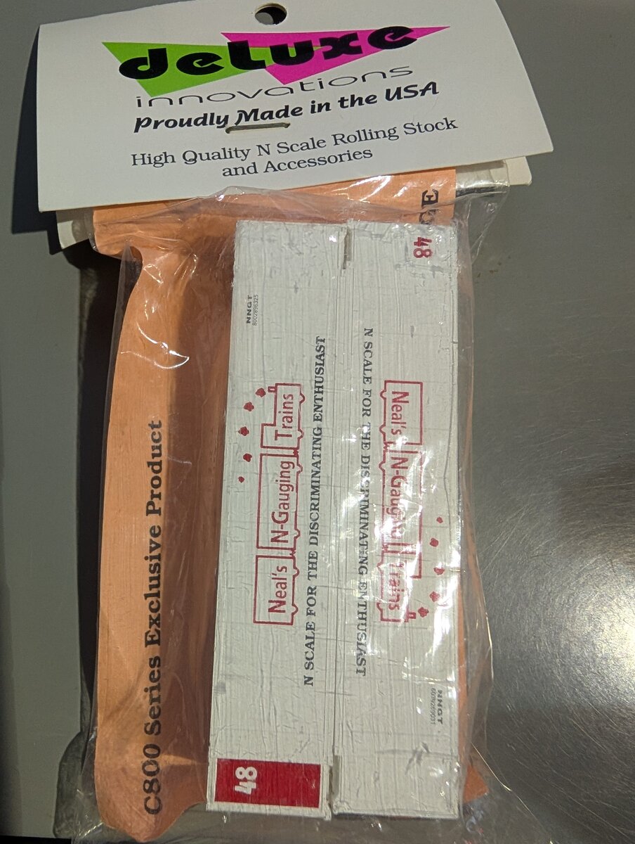 Deluxe Innovations C800 N Scale Neal's N Gauging Trains Series Exclusive Product