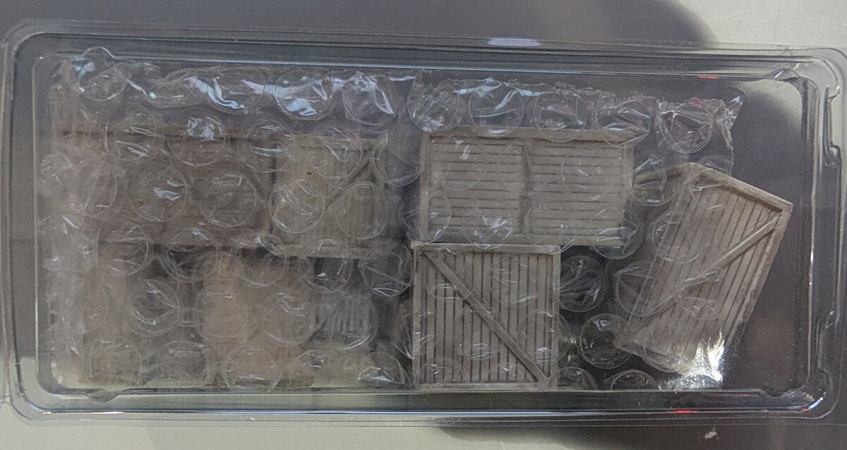 Cargo to Go 13020 HO Scale Medium Crates Assortment