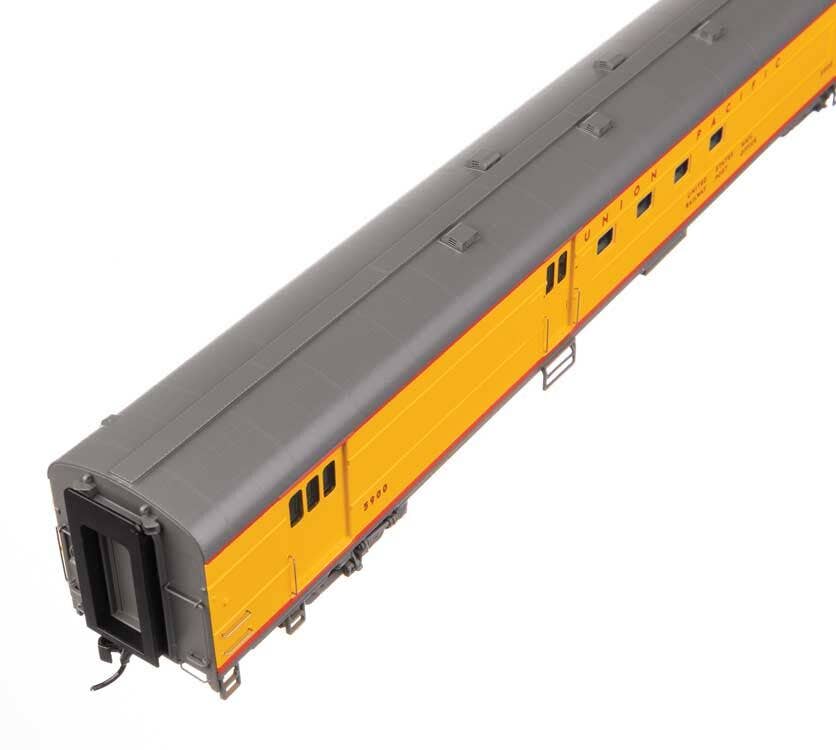 Walthers 920-9821 HO Union Pacific 85' ACF Baggage-Mail Car #5900