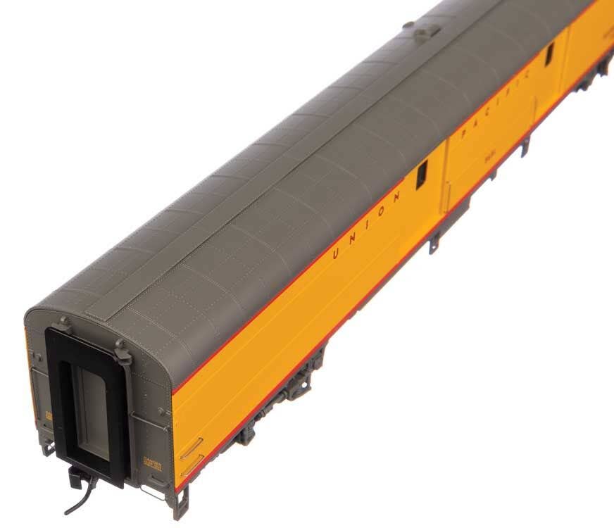 Walthers 920-9840 HO Union Pacific Deluxe 1 85' ACF Baggage Car #5651