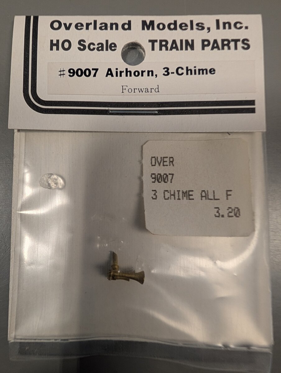 Overland Models, Inc. 9007 HO Airhorn, 3-Chime Forward