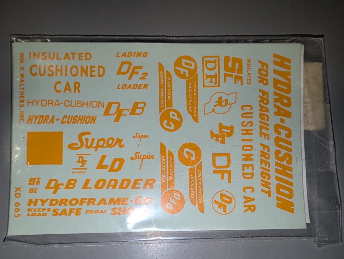 Walthers 934-706653 HO Scale Accessories Yellow Lettering Decal Set