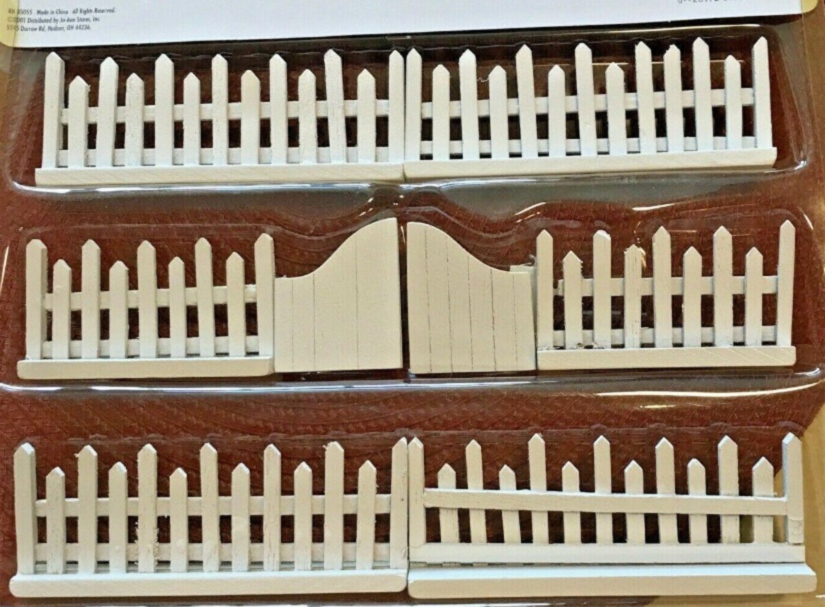 Santa's Workbench 609-0419 Christmas Village White Picket Fence w/Gate