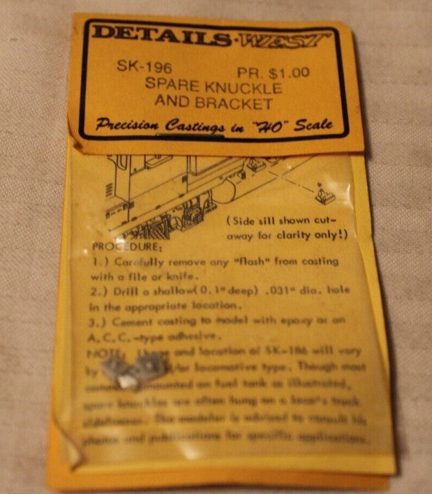 Details West SK-196 HO Scale Spare Knuckle & Bracket