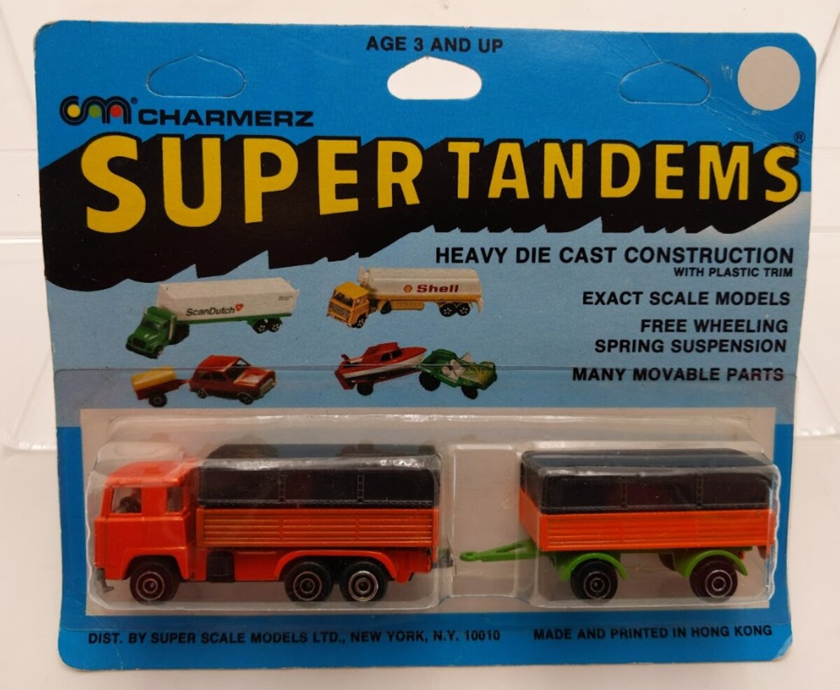 Acme 7100 1:64 Charmerz Super Tandems Flatbed With Loaded Trailer
