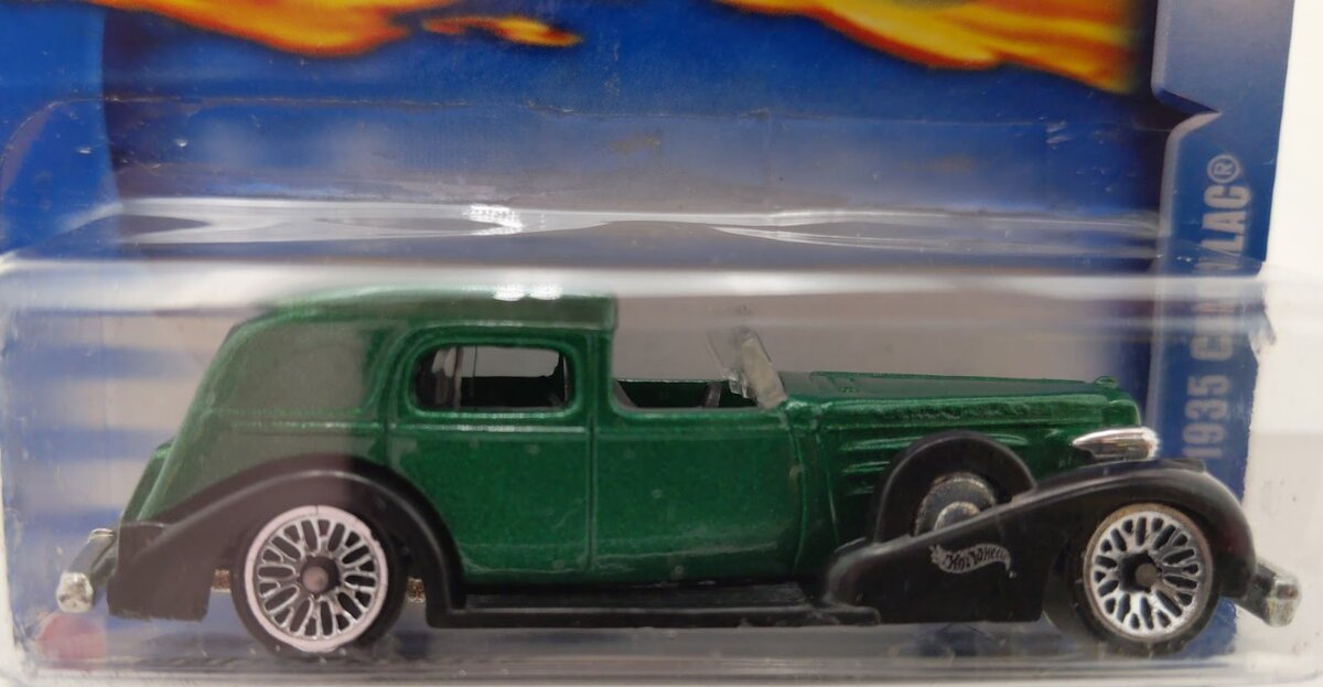 Hot Wheels 57097 1:64 Metallic Dark Green 935 Cadillac Collector # 122
