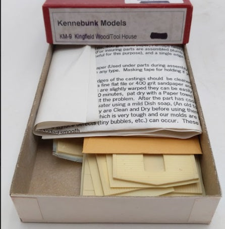 Acme KM-9 HO Kennebunk Models Kingfield Wood/Tool House Building Kit