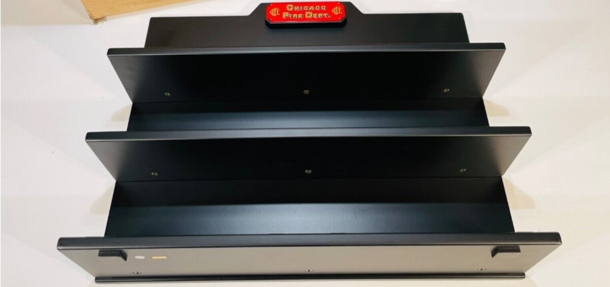 Code 3 Collectibles 13950 Chicago Fire Department Squad Display Shelf