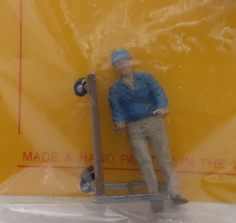 Hobby Craft 180 O 0-27 Gauge Man With Cart Pewter Hand Painted Figure
