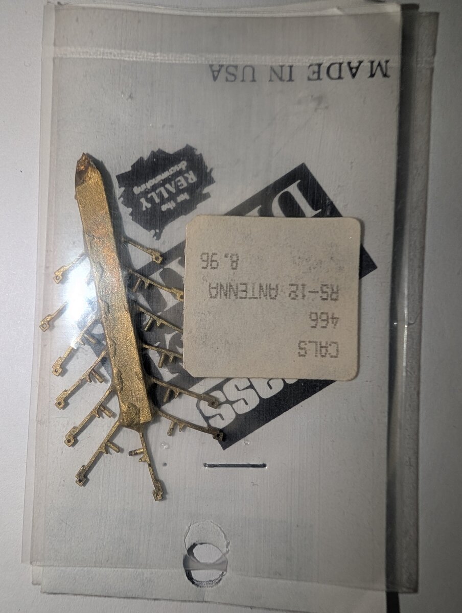 Cal Scale 190-466 HO RS-12 Antenna Support System