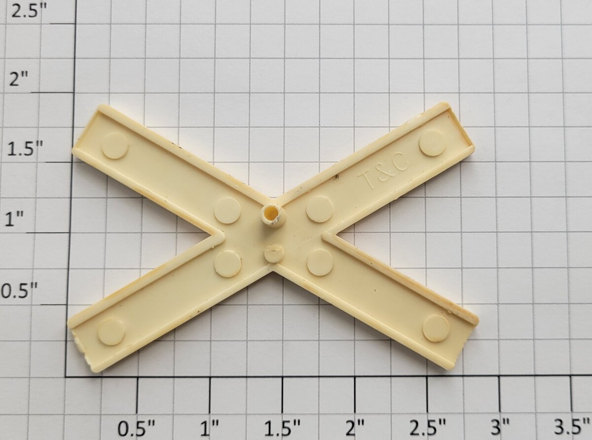 Lionel 154-35 White Plastic Railroad Crossing Sign