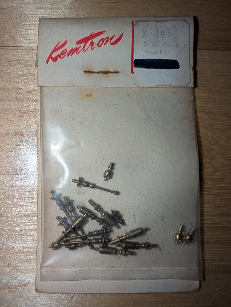 Kemtron X-445 HO Scale Assortment of Connectors, Smoke Stacks, Set