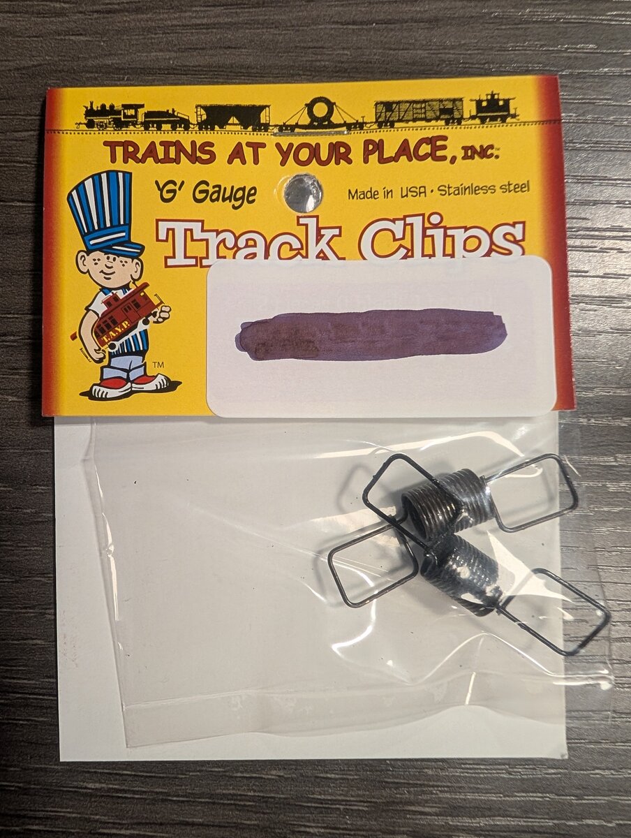 Trains At Your Place, Inc. 20001 G Gauge Track Clips (1Brown, 1Black)
