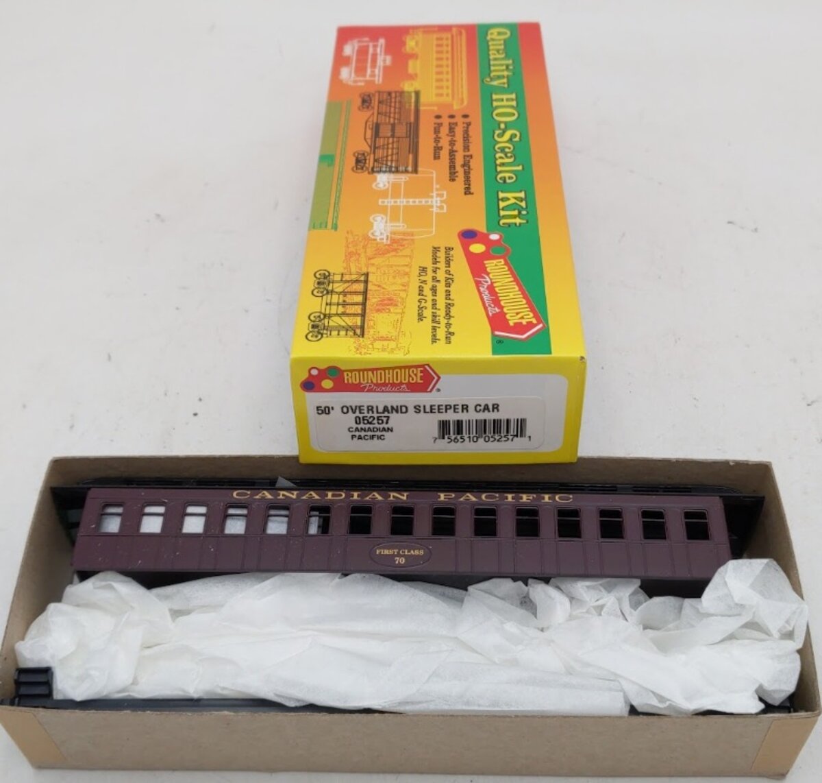 Roundhouse 05257 Canadian Pacific 50' Overlan Sleeper Car # 70 Kit