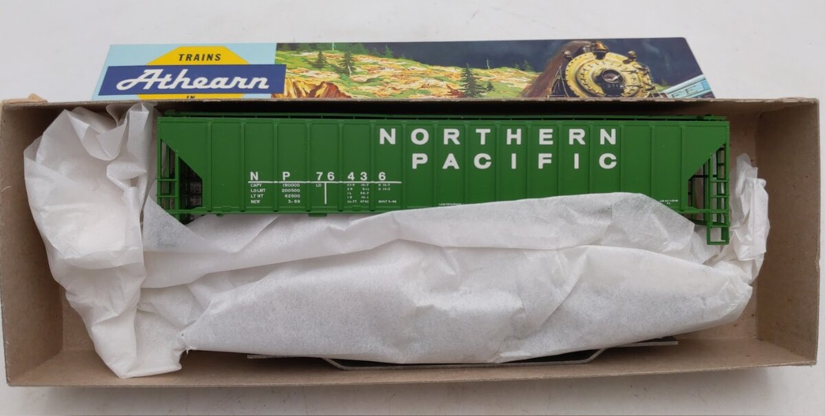Athearn 5307 HO 54' 3-Bay Covered Hopper Northern Pacific Train Car # 76436 Kit