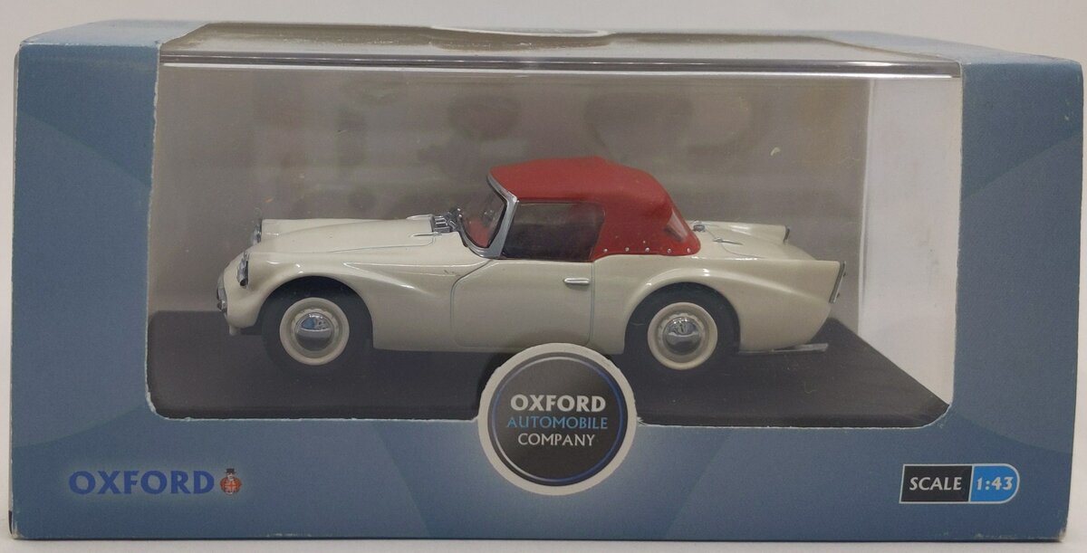 Oxford Diecast Daimler SP250 Hood Ivory/Red Car