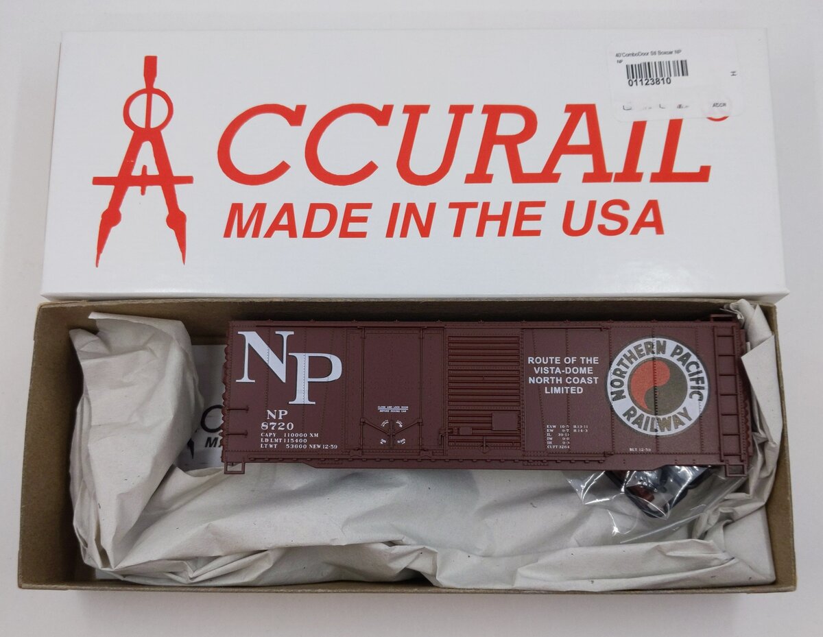 Accurail 3810.1 HO Northern Pacific 40' Combo Door Boxcar Kit