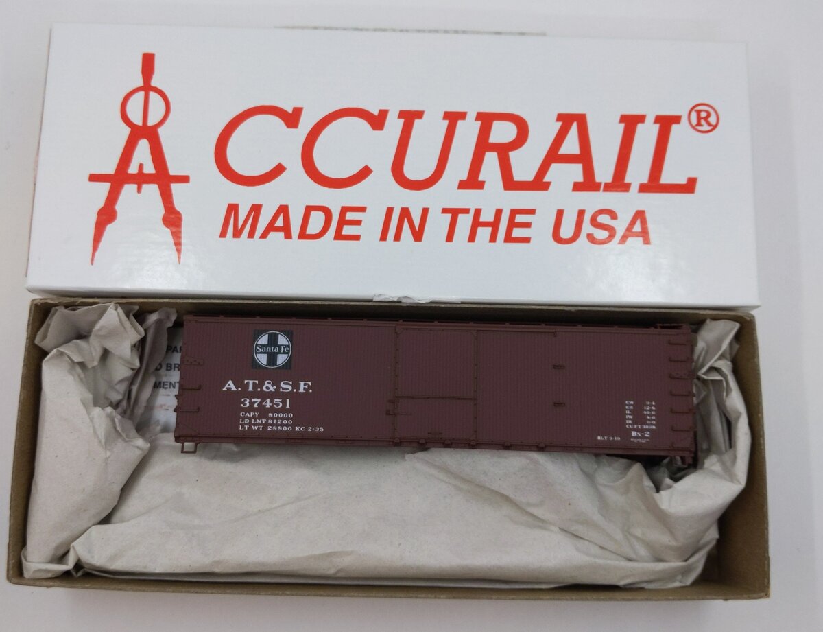Accurail 8002 HO Santa Fe 40' USRA Dbl Sheath Boxcar Kit #37451