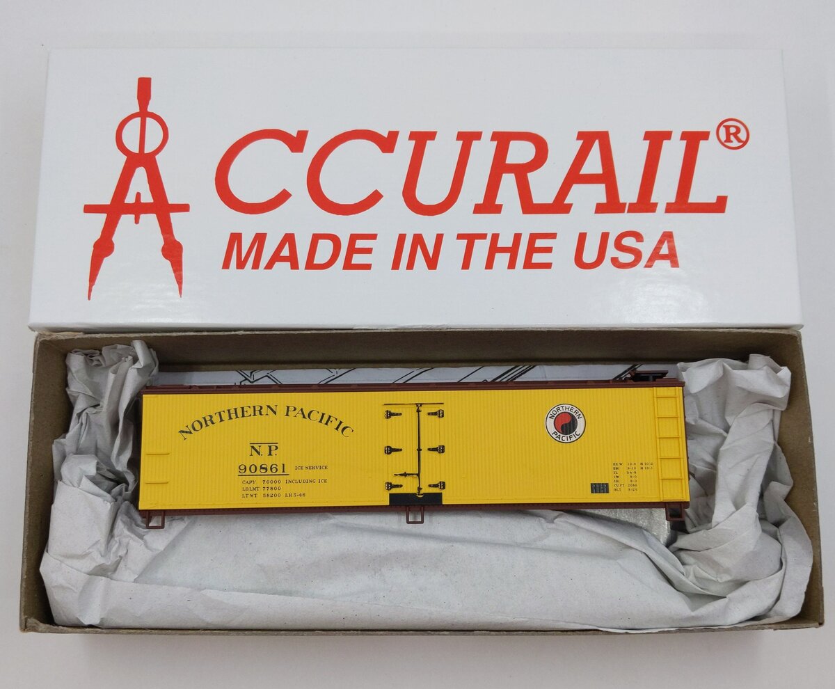 Accurail 8004 HO Northern Pacific 40' Wood Reefer Box Car Kit #90861